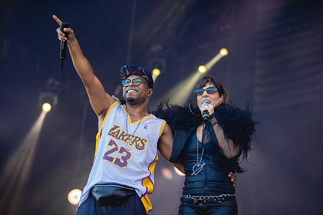 Artistas cantaram com a "Funk Orquestra" para homenagear 30 anos do estilo