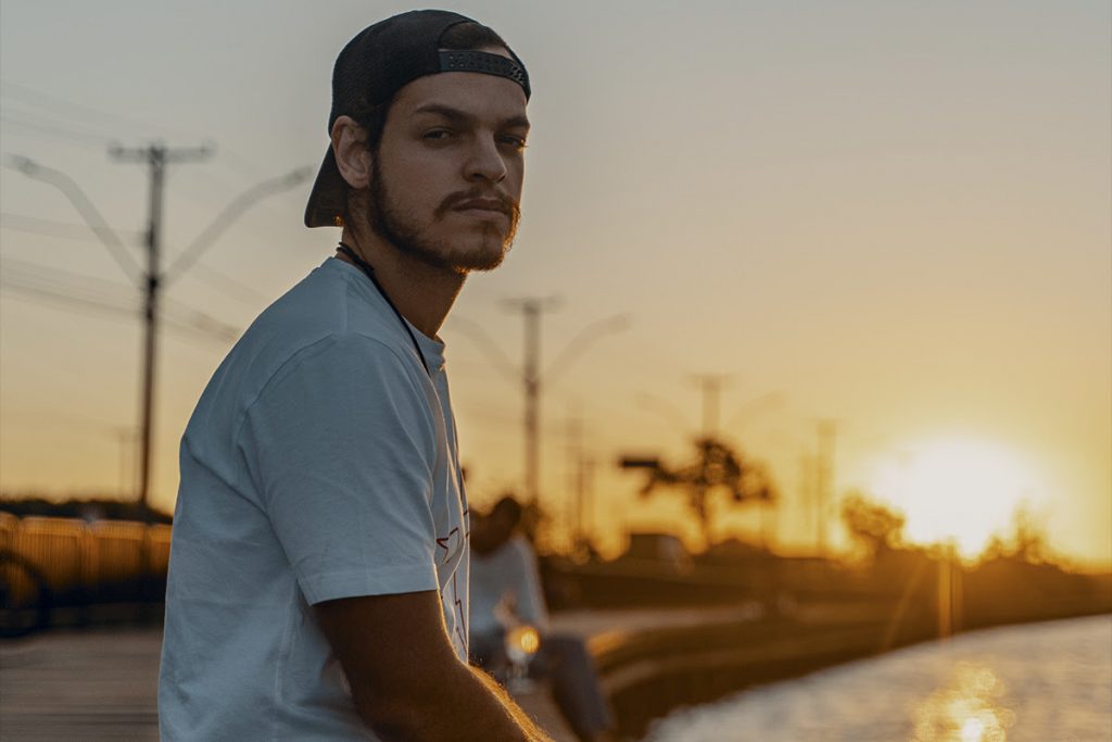 Bhaskar retorna com novo projeto de LIVEs ligado à natureza, "Follow The Sun", neste sábado (27)