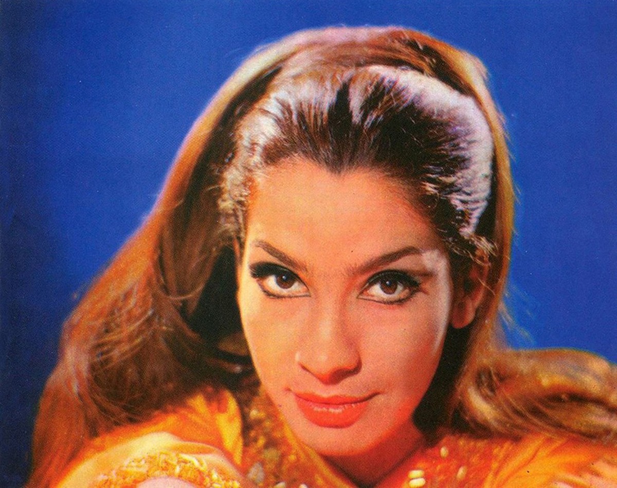 Clara Nunes é enfocada pela lente do amor maternal da irmã 'dindinha' em livro de memórias familiares | Blog do Mauro Ferreira