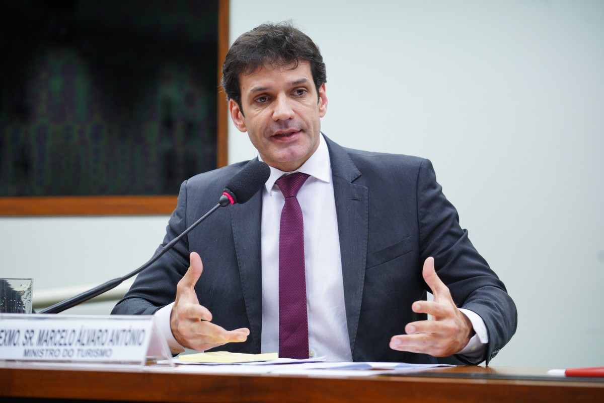 Em audiência na Câmara, ministro do Turismo defende privatização do patrimônio histórico | Política
