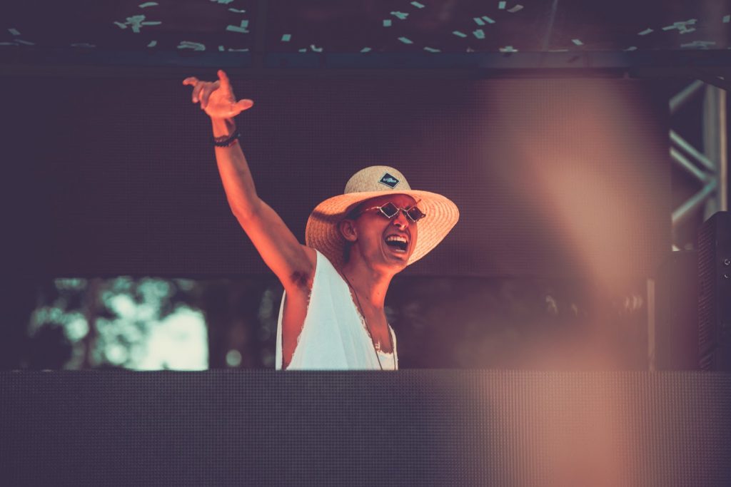 Illusionize apresenta vocal clássico em "Tutu de Feijão"