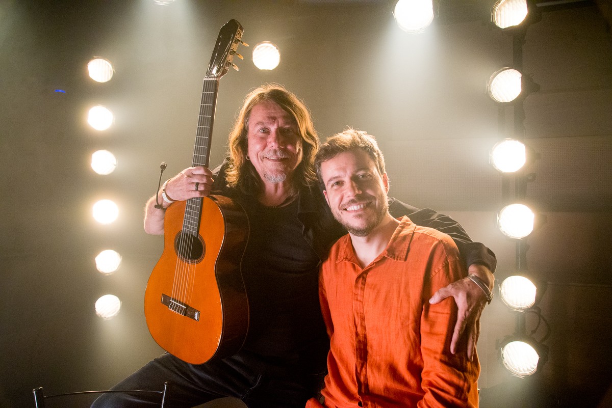 João Cavalcanti atiça o 'bicho saudade' em single gravado com o pai, Lenine | Blog do Mauro Ferreira