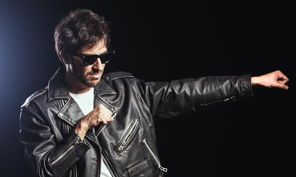 Lipe Forbes se une a Jadde Flores em “Bring Me to Light”