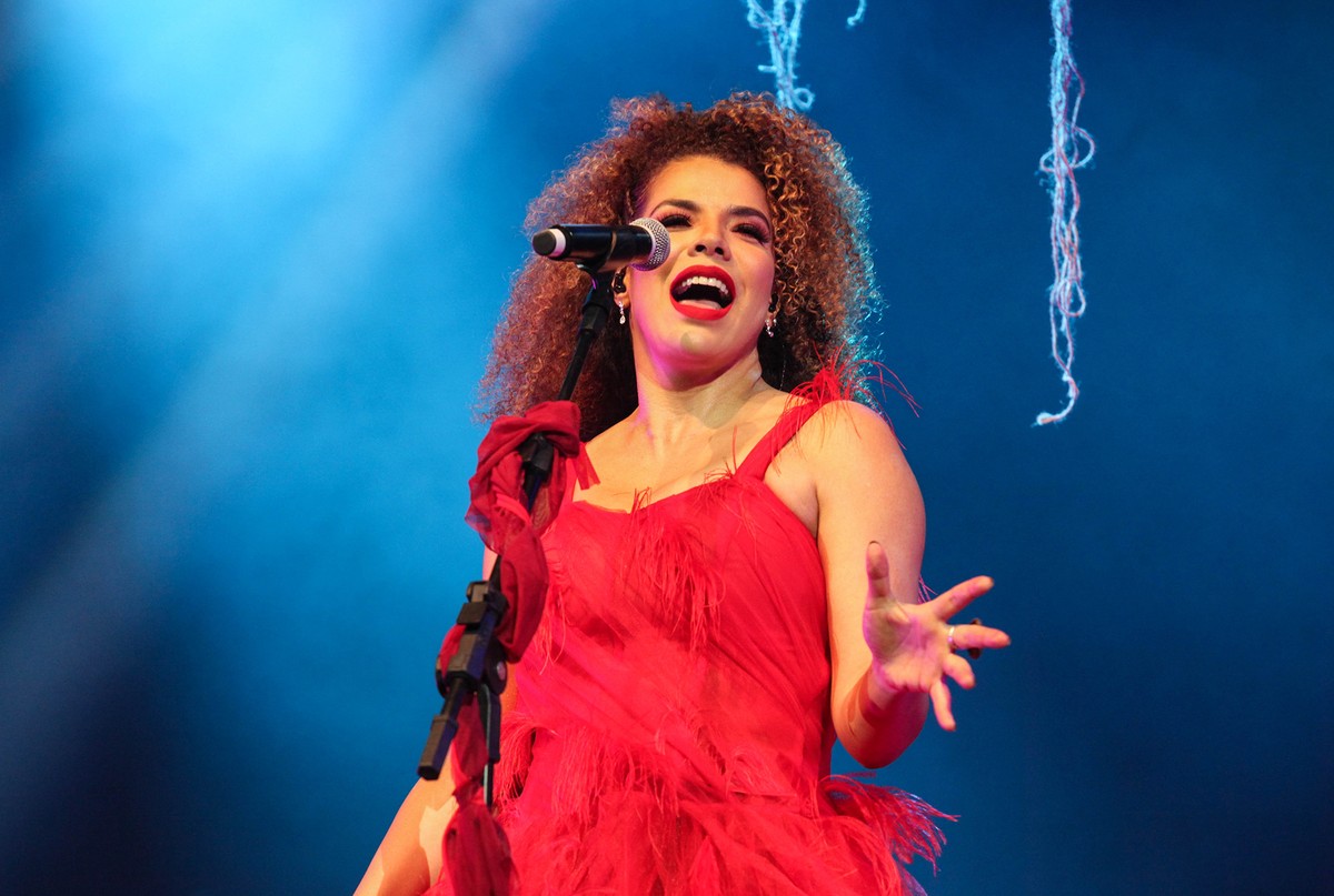 Lives de hoje: Vanessa da Mata, Arrigo Barnabé, Teresa Cristina e mais shows