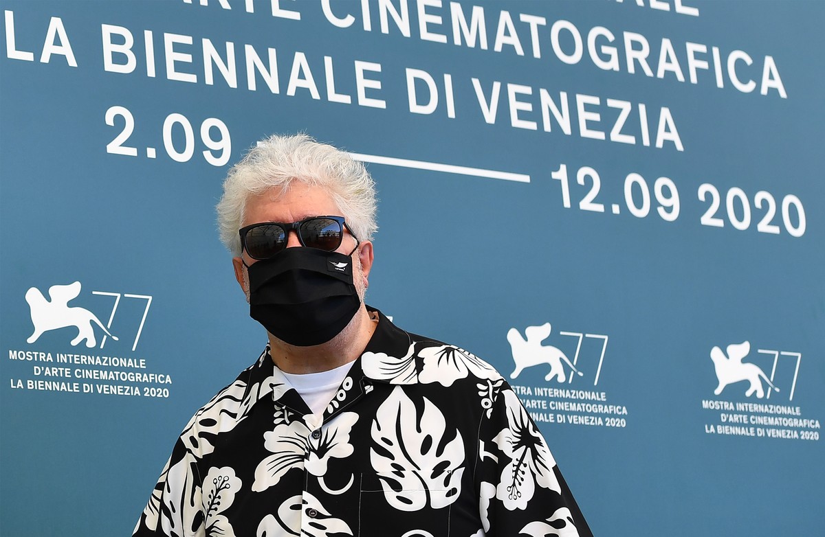 'Minha maior ilusão é continuar vivo', diz Pedro Almodóvar no Festival de Veneza | Cinema