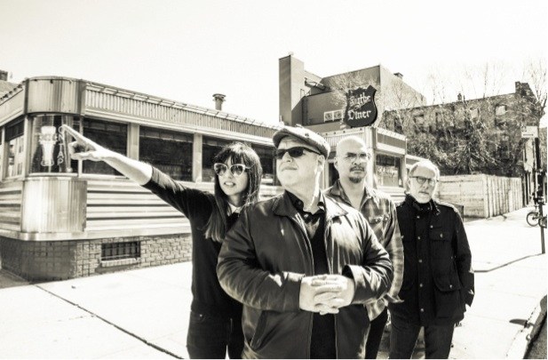 Pixies lança novo álbum Beneath The Eyrie, via Infectious/BMG Worldwide