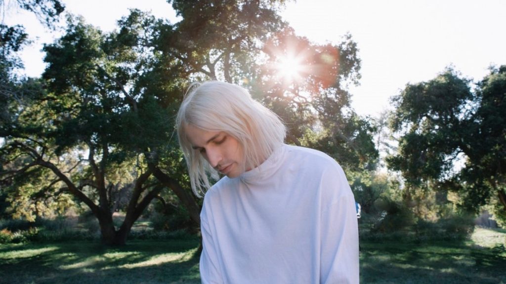 Porter Robinson revela vídeo de "Mirror" de seu próximo álbum, Nurture