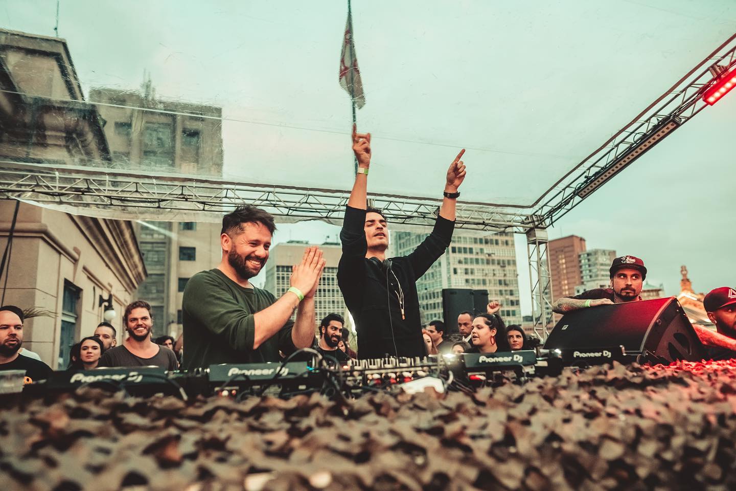 Precisamos falar sobre: Fancy Inc! Conheça os hit makers da cena eletrônica brasileira