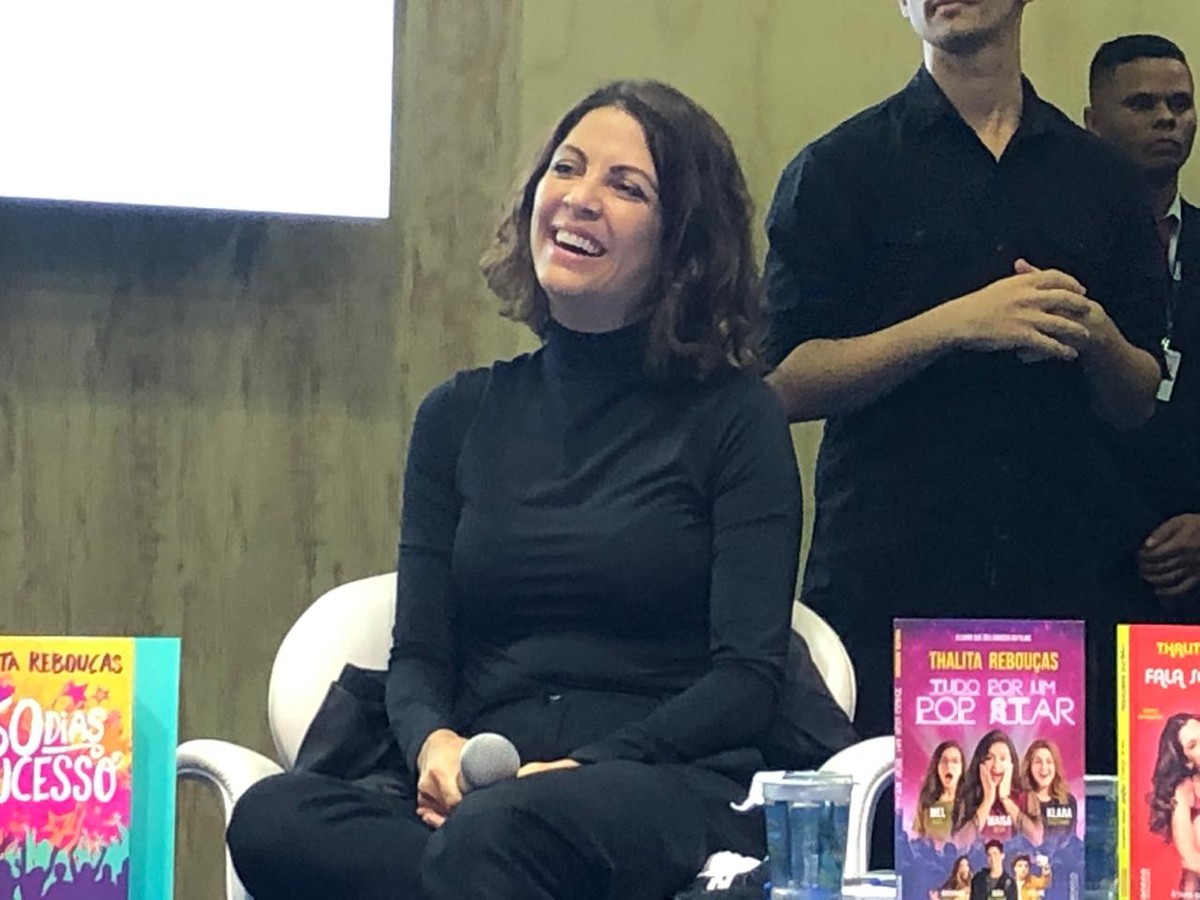 Thalita Rebouças e Fernanda Gentil arrastam público juvenil à Bienal do Rio | Rio de Janeiro